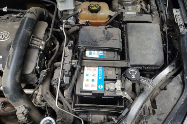 Used Buick Envision 2014 28T Four-Wheel Drive Elite Model Engine Bay Left