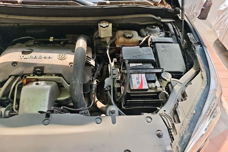 Used Buick Envision 2014 28T Four-Wheel Drive Elite Model Engine Bay Left