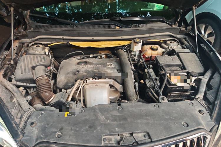 Used Buick Envision 2014 28T Four-Wheel Drive Elite Model Engine Bay