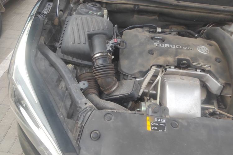 Used Buick Envision 2014 28T Four-Wheel Drive Luxury Model Engine Bay Right