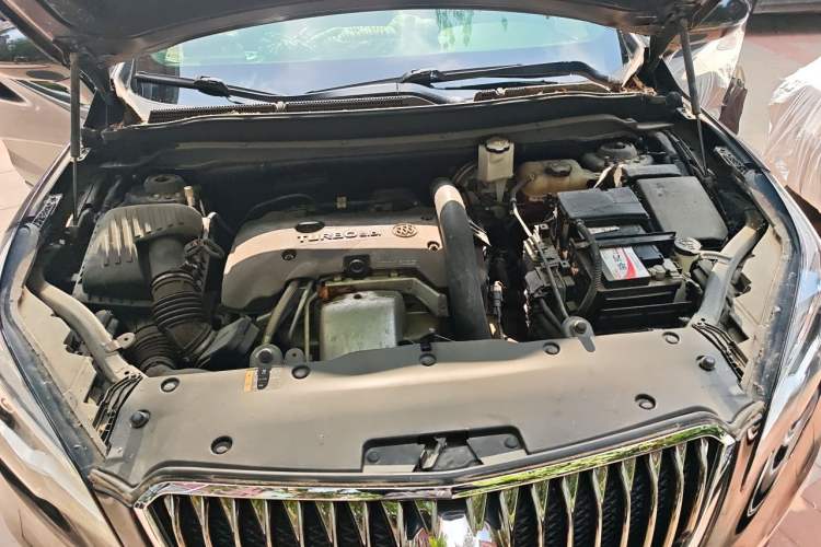 Used Buick Envision 2014 28T Four-Wheel Drive Elite Model Engine Bay