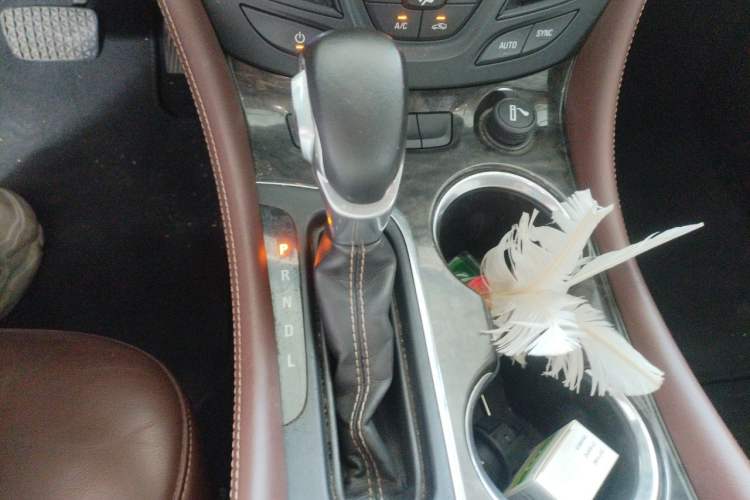 Used Buick Envision 2014 28T Four-Wheel Drive Elite Model Gear Lever