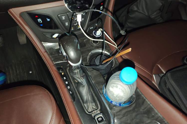 Used Buick Envision 2014 28T Four-Wheel Drive Elite Model Gear Lever
