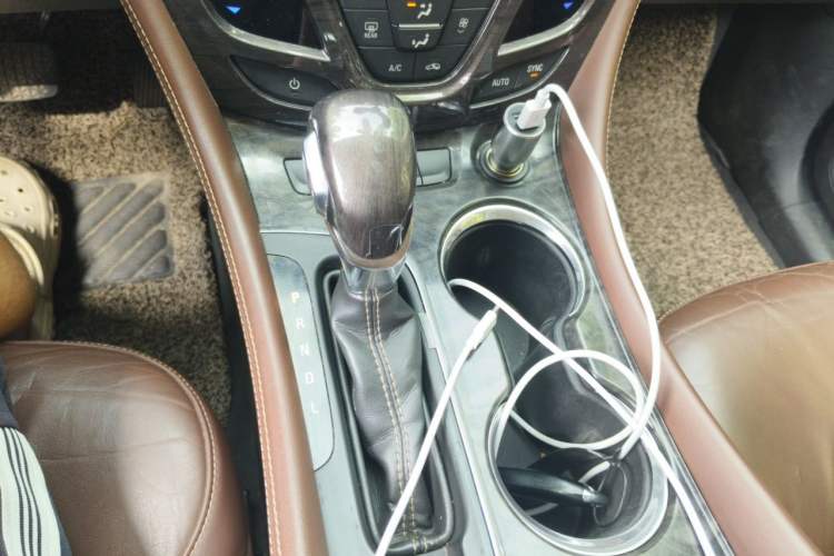 Used Buick Envision 2014 28T Four-Wheel Drive Elite Model Gear Lever