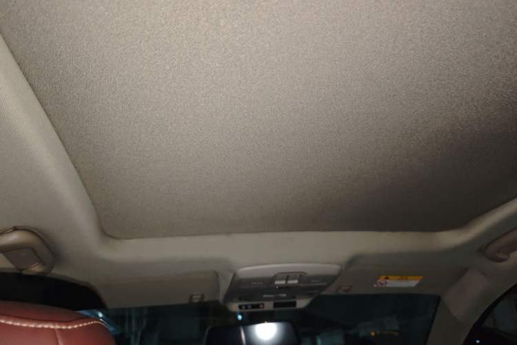 Used Buick Envision 2014 28T Four-Wheel Drive Elite Model Headliner