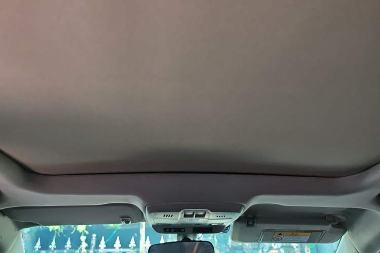 Used Buick Envision 2014 28T Four-Wheel Drive Elite Model Headliner