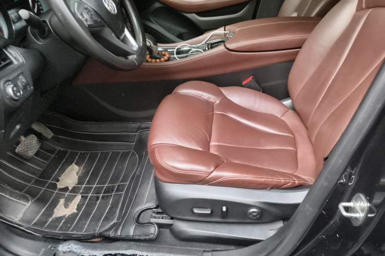 Used Buick Envision 2014 28T Four-Wheel Drive Luxury Model Left Front Seat