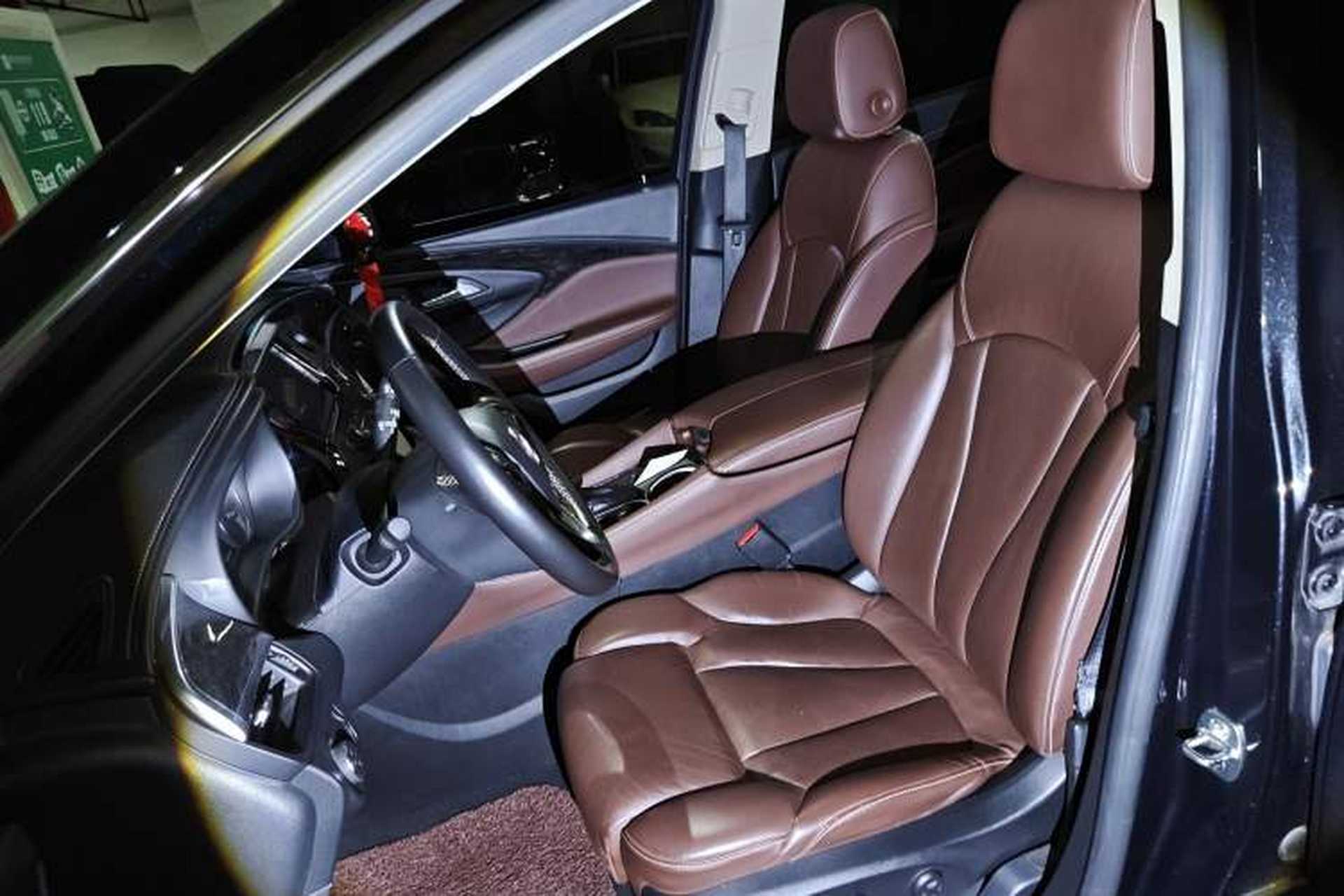 Used Buick Envision 2014 28T All-Wheel-Drive Versatile Sports Flagship Edition Left Front Seat