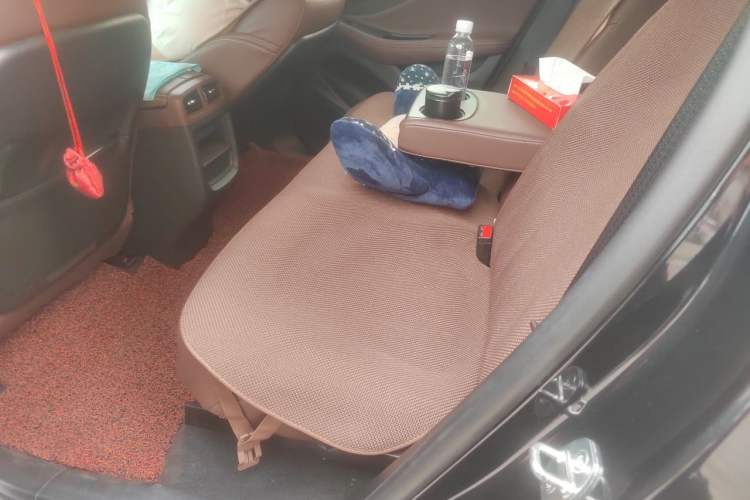 Used Buick Envision 2014 28T Four-Wheel Drive Luxury Model Left Rear Seat