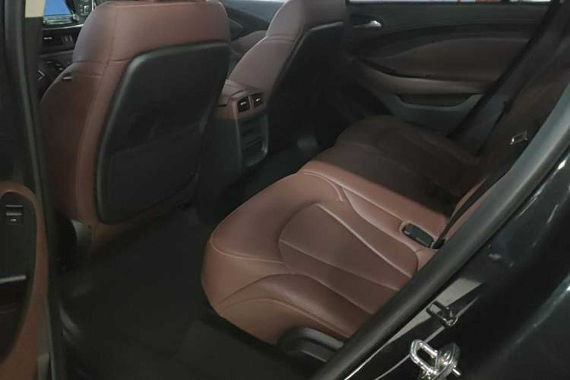 Used Buick Envision 2014 28T Four-Wheel Drive Luxury Model Left Rear Seat