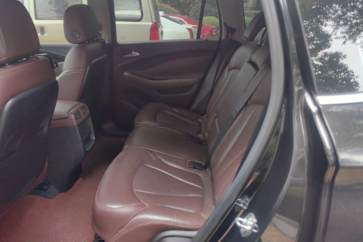 Used Buick Envision 2014 28T Four-Wheel Drive Luxury Model Left Rear Seat