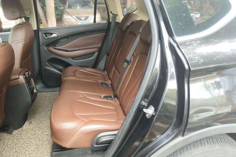 Used Buick Envision 2014 28T Four-Wheel Drive Elite Model Left Rear Seat