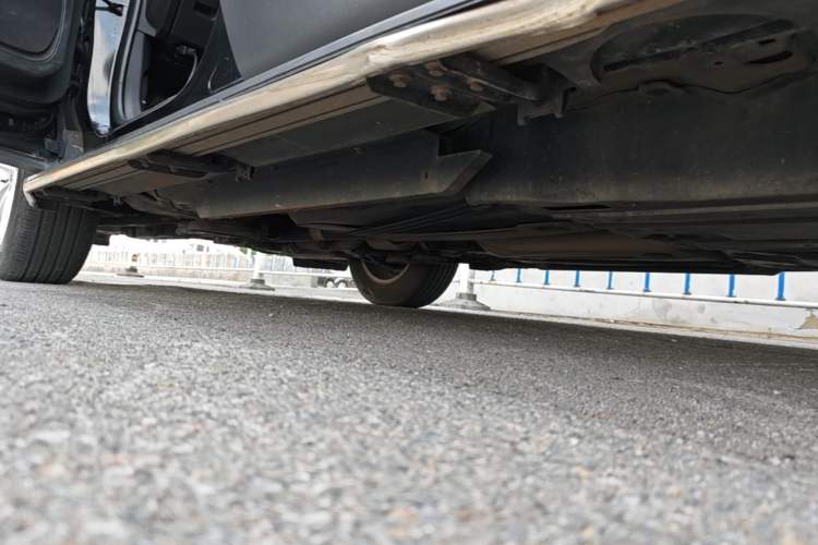 Used Buick Envision 2014 28T Four-Wheel Drive Elite Model Left Side Sill