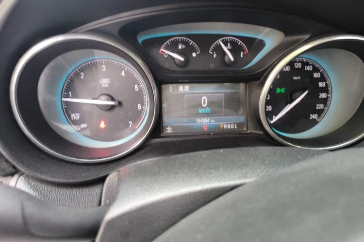 Used Buick Envision 2014 28T Four-Wheel Drive Luxury Model Odometer Close Up