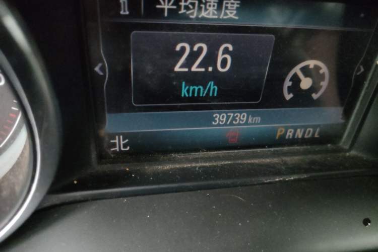 Used Buick Envision 2014 28T Four-Wheel Drive Luxury Model Odometer Close Up