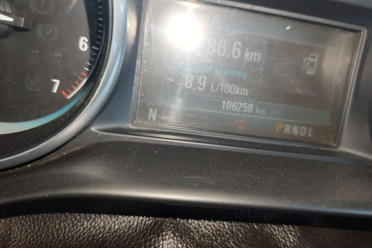 Used Buick Envision 2014 28T Four-Wheel Drive Elite Model Odometer Close Up