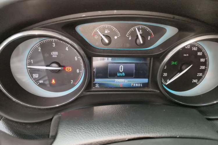 Used Buick Envision 2014 28T Four-Wheel Drive Luxury Model Odometer Close Up