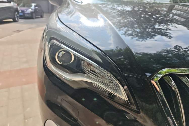 Used Buick Envision 2014 28T Four-Wheel Drive Elite Model Right Front Headlight