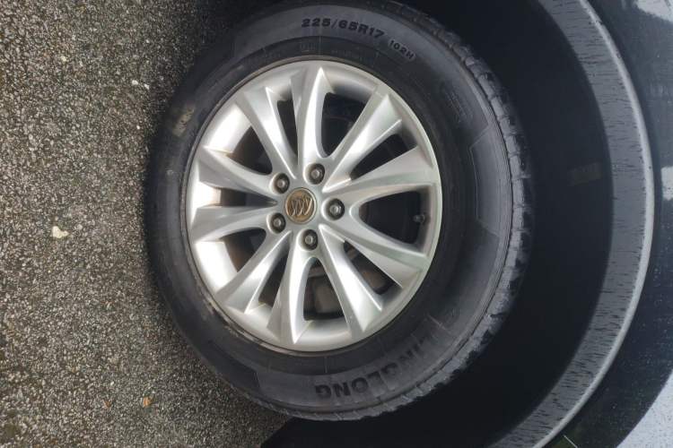 Used Buick Envision 2014 28T Four-Wheel Drive Luxury Model Right Front Wheel Hub