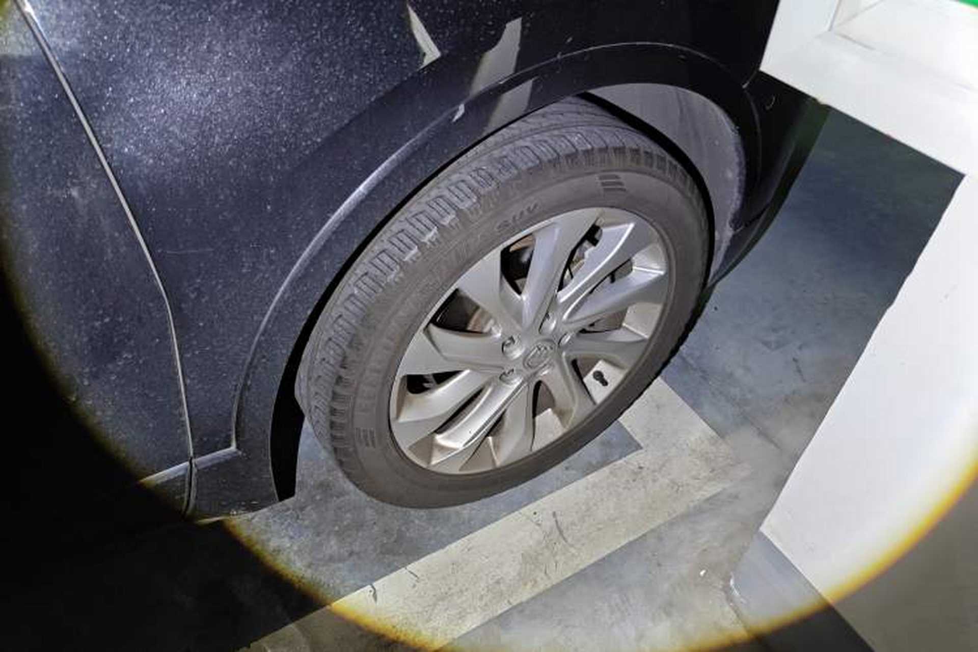 Used Buick Envision 2014 28T All-Wheel-Drive Versatile Sports Flagship Edition Right Front Wheel Hub
