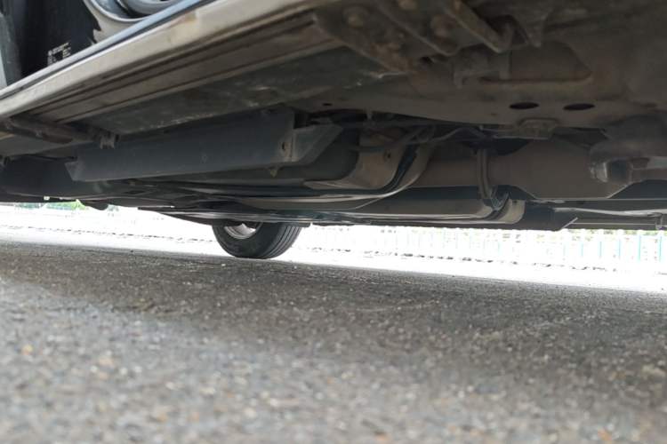 Used Buick Envision 2014 28T Four-Wheel Drive Elite Model Right Side Sill