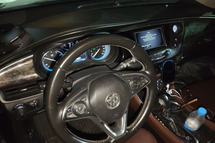 Used Buick Envision 2014 28T Four-Wheel Drive Elite Model Steering Wheel