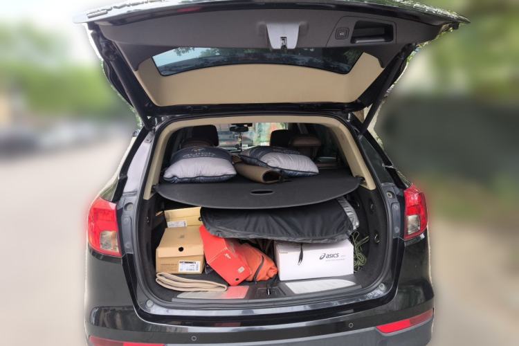 Used Buick Envision 2014 28T Four-Wheel Drive Luxury Model Trunk