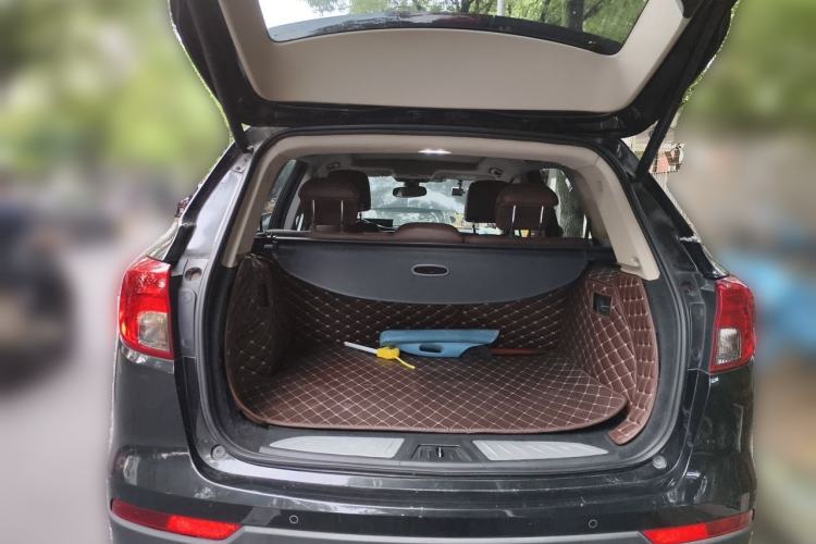 Used Buick Envision 2014 28T Four-Wheel Drive Luxury Model Trunk
