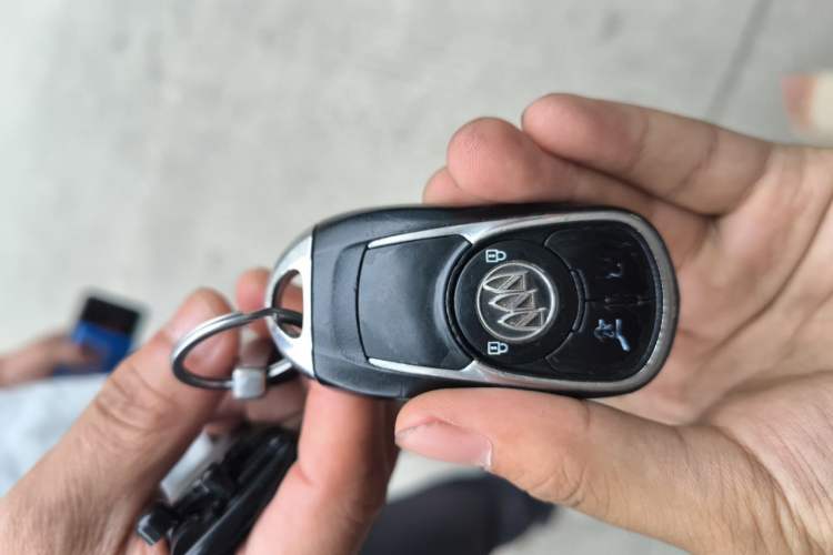 Used Buick Envision 2014 28T Four-Wheel Drive Luxury Model Vehicle Key