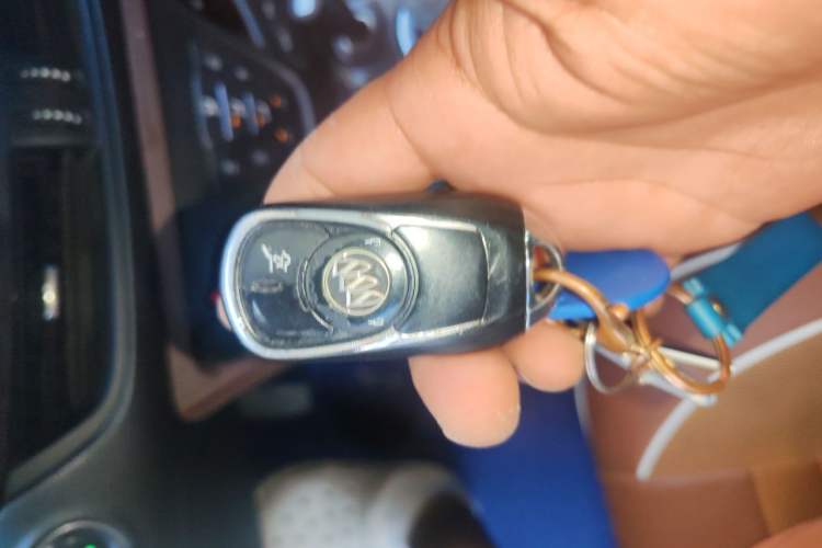 Used Buick Envision 2014 28T Four-Wheel Drive Elite Model Vehicle Key