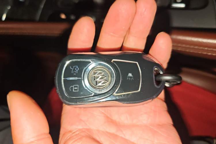 Used Buick Envision 2014 28T Four-Wheel Drive Elite Model Vehicle Key