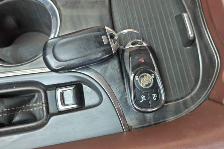 Used Buick Envision 2014 28T Four-Wheel Drive Elite Model Vehicle Key