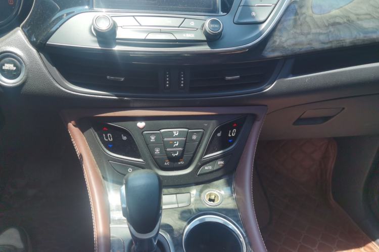 Used Buick Envision 2014 28T Four-Wheel Drive Elite Model Audio And AC Panel