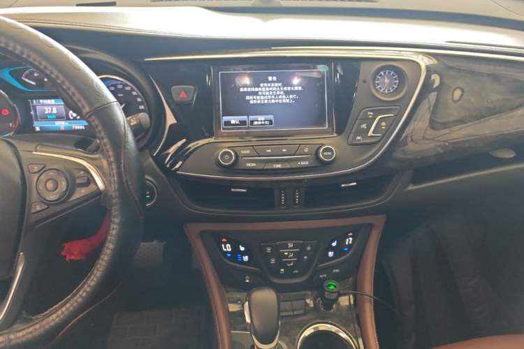 Used Buick Envision 2014 28T Four-Wheel Drive Luxury Model Audio And AC Panel