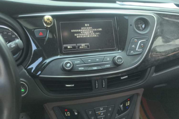 Used Buick Envision 2014 28T Four-Wheel Drive Luxury Model Audio And AC Panel