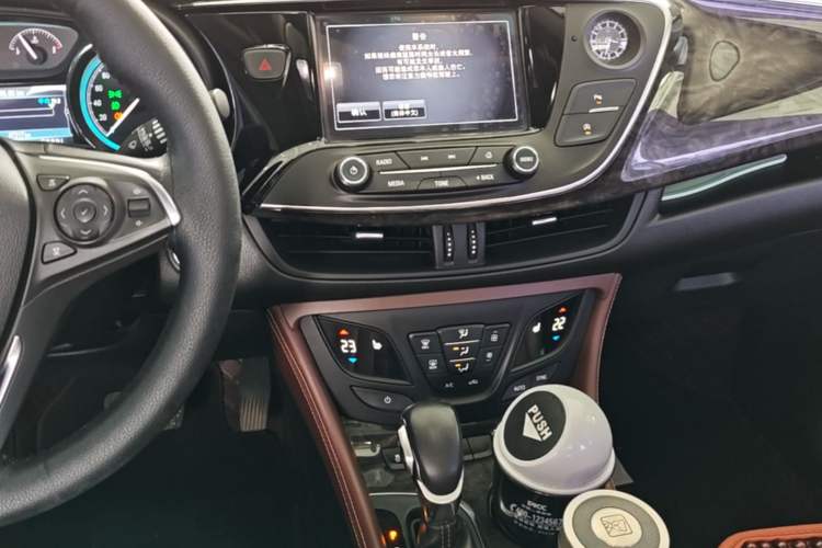 Used Buick Envision 2014 28T Four-Wheel Drive Elite Model Audio And AC Panel