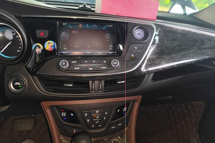 Used Buick Envision 2014 28T Four-Wheel Drive Elite Model Audio And AC Panel