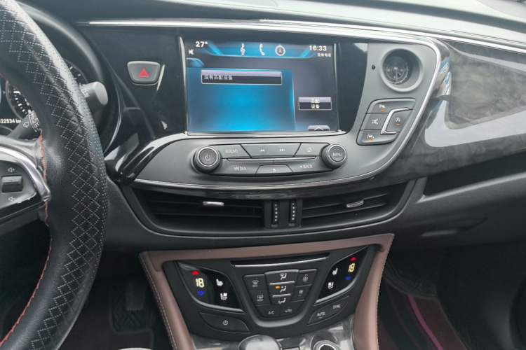 Used Buick Envision 2014 28T All-Wheel-Drive Versatile Sports Flagship Edition Audio And AC Panel