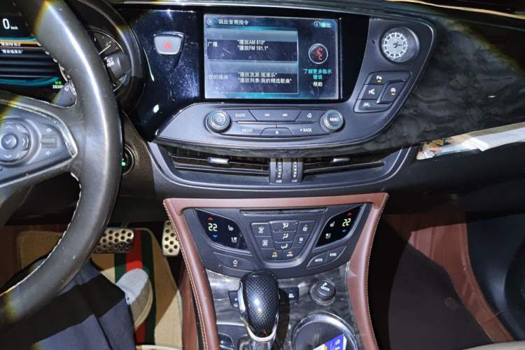 Used Buick Envision 2014 28T All-Wheel-Drive Versatile Sports Flagship Edition Audio And AC Panel
