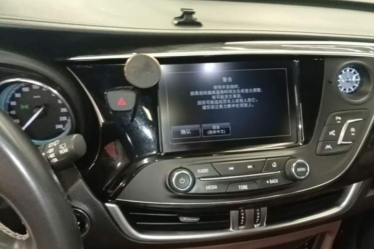 Used Buick Envision 2014 28T Four-Wheel Drive Luxury Model Audio And AC Panel