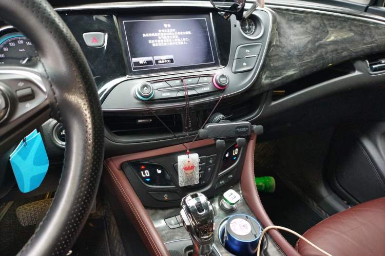 Used Buick Envision 2014 28T Four-Wheel Drive Elite Model Audio And AC Panel