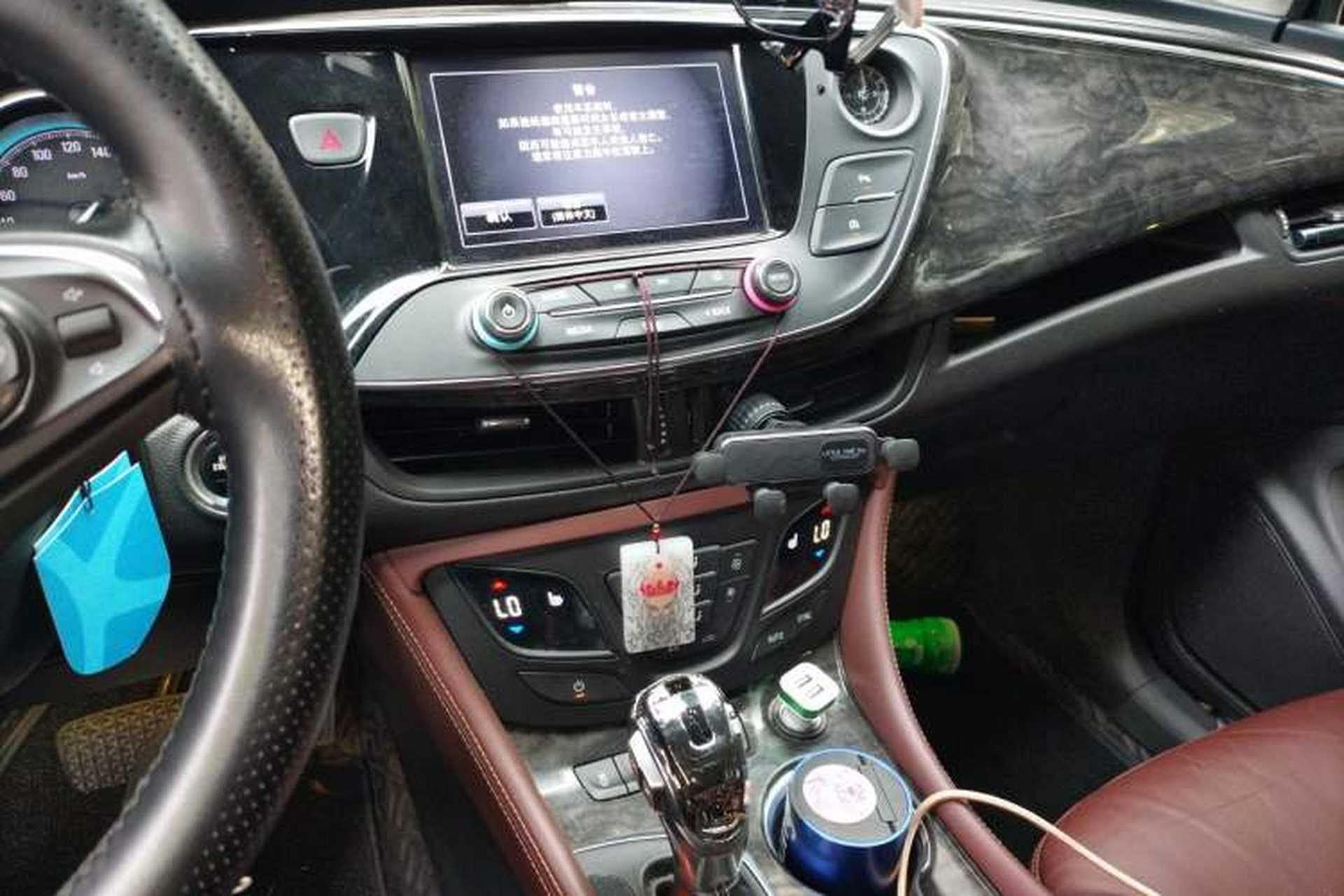 Used Buick Envision 2014 28T Four-Wheel Drive Elite Model Audio And AC Panel