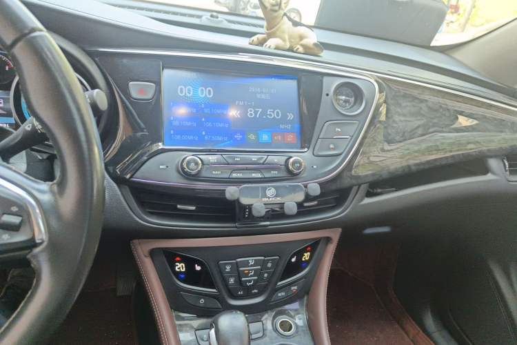 Used Buick Envision 2014 28T Four-Wheel Drive Elite Model Audio And AC Panel