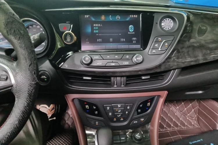 Used Buick Envision 2014 28T Four-Wheel Drive Luxury Model Audio And AC Panel
