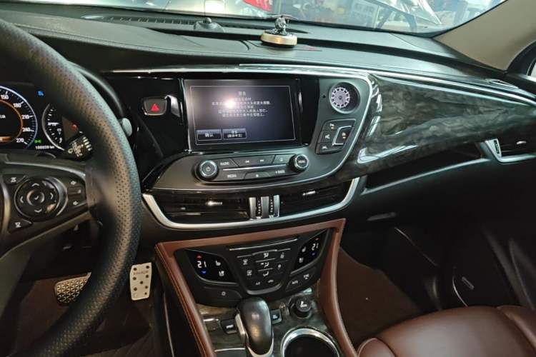 Used Buick Envision 2014 28T All-Wheel-Drive Versatile Sports Flagship Edition Audio And AC Panel