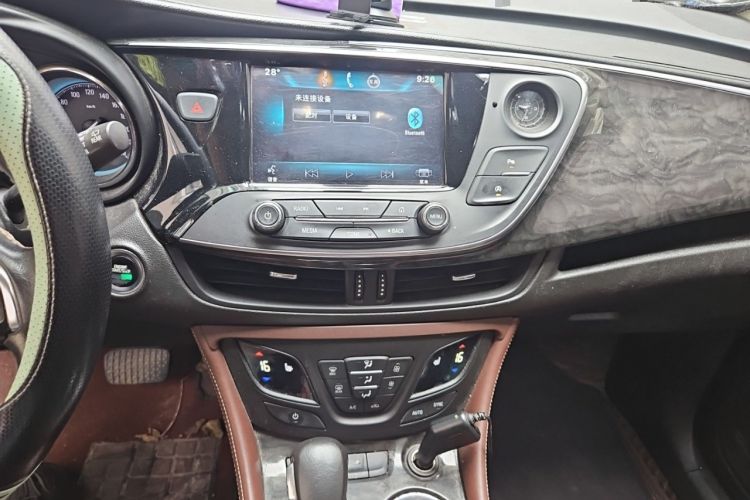Used Buick Envision 2014 28T Four-Wheel Drive Elite Model Audio And AC Panel