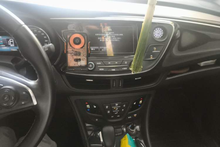Used Buick Envision 2014 28T Four-Wheel Drive Elite Model Audio And AC Panel