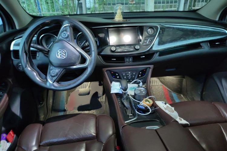 Used Buick Envision 2014 28T Four-Wheel Drive Luxury Model Center Console
