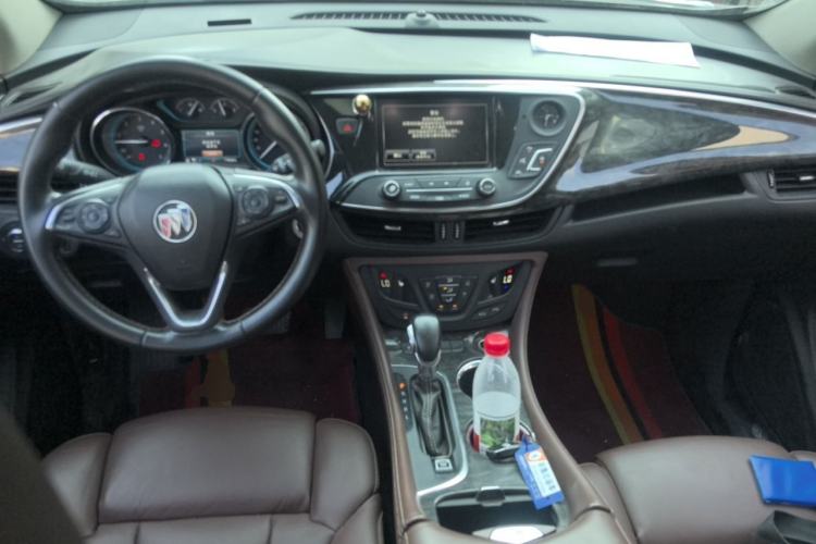 Used Buick Envision 2014 28T Four-Wheel Drive Luxury Model Center Console
