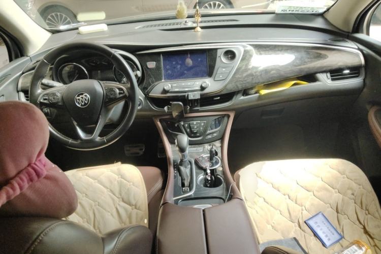Used Buick Envision 2014 28T Four-Wheel Drive Elite Model Center Console